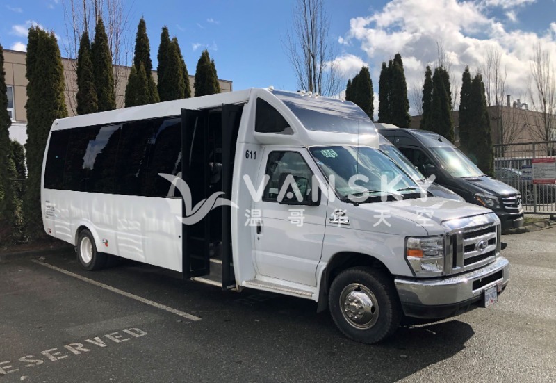 230209131000_24-Pax Mini Ext.jpg